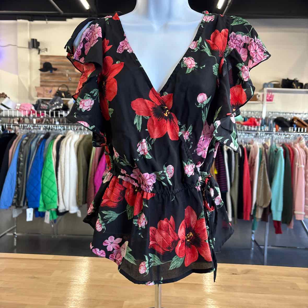 Indulge In Style Size S Black Blouse