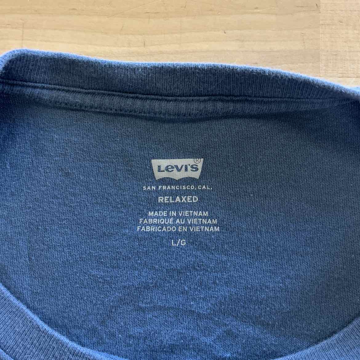 Levi's Size L Blue Preloved MENS T-shirt