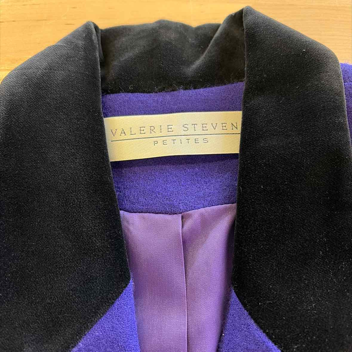 Valerie Stevens Size 6P Purple Wool Preloved Blazer