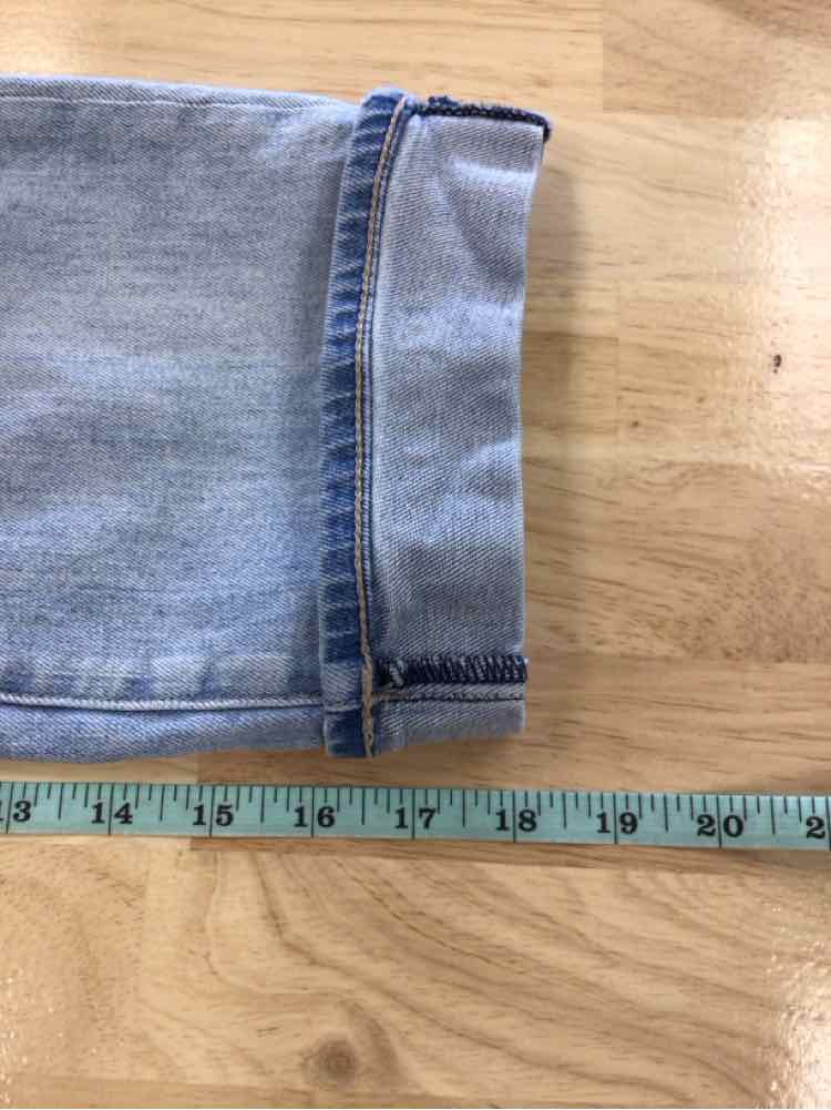 NYDJ Size 8 Blue Preloved Capris