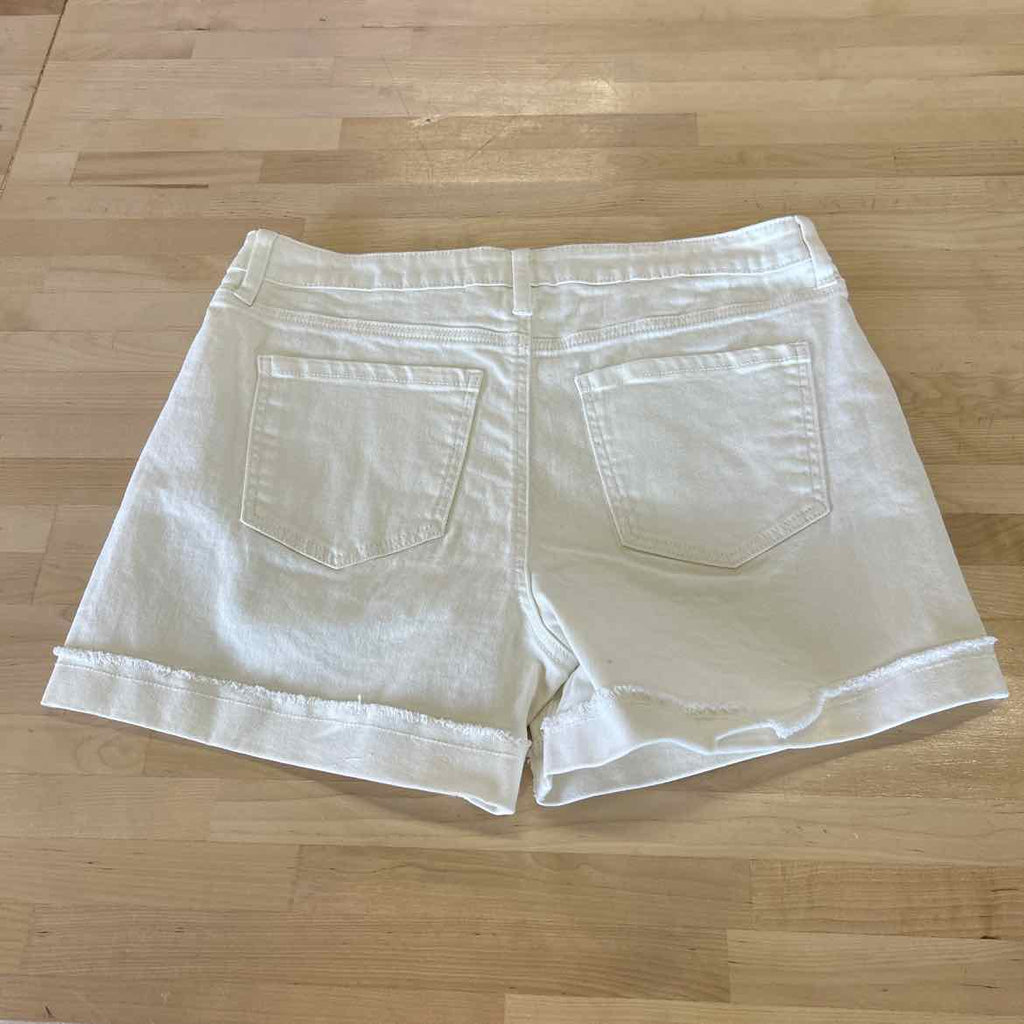 Celebrity pink Size 13 White New Shorts
