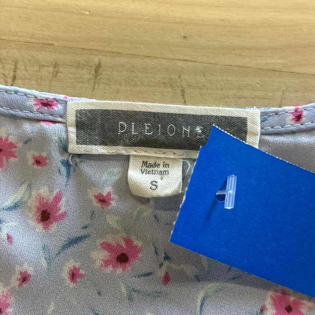 Pleione Size S Purple Preloved Tank
