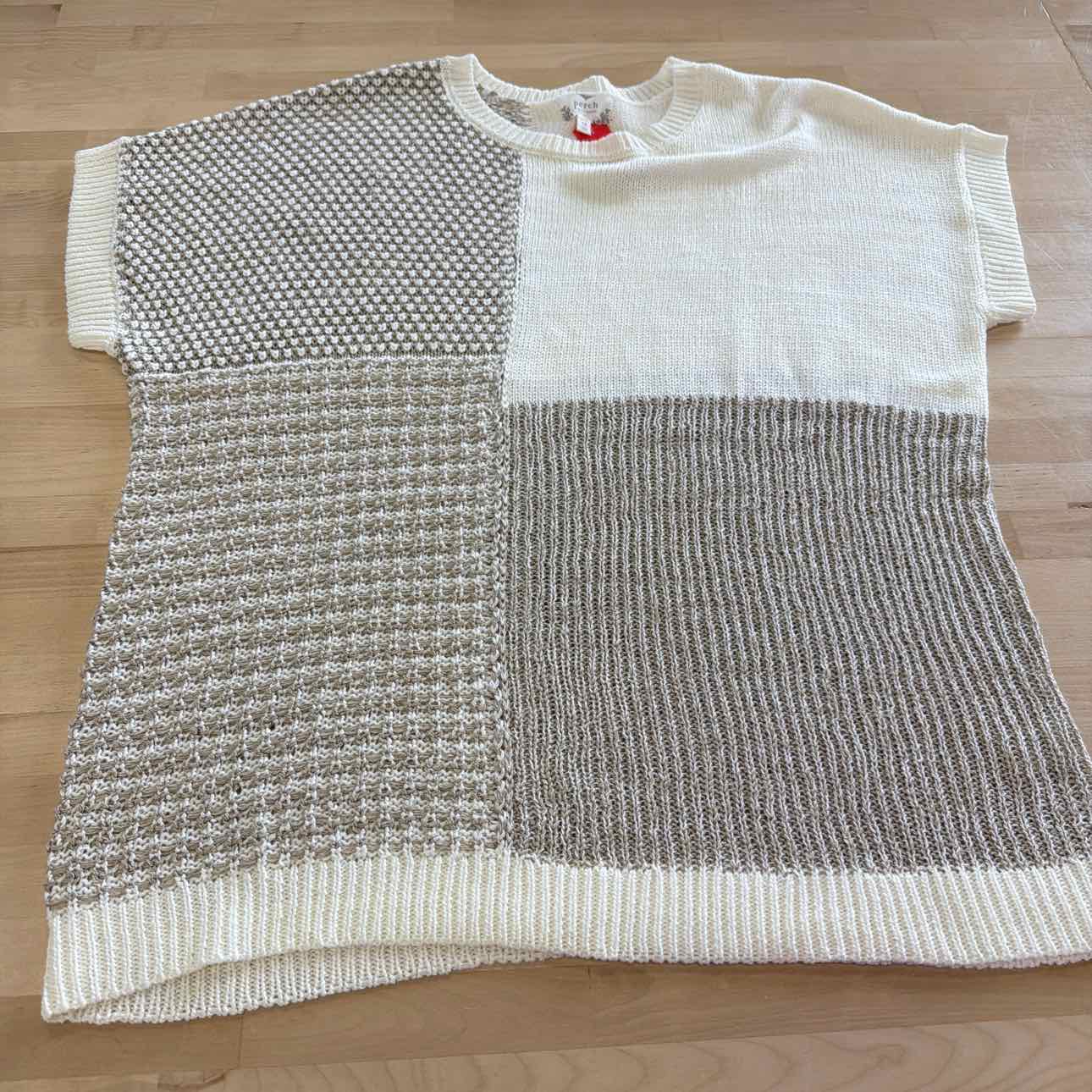 Perch Size 1X Tan Knit Preloved Sweater