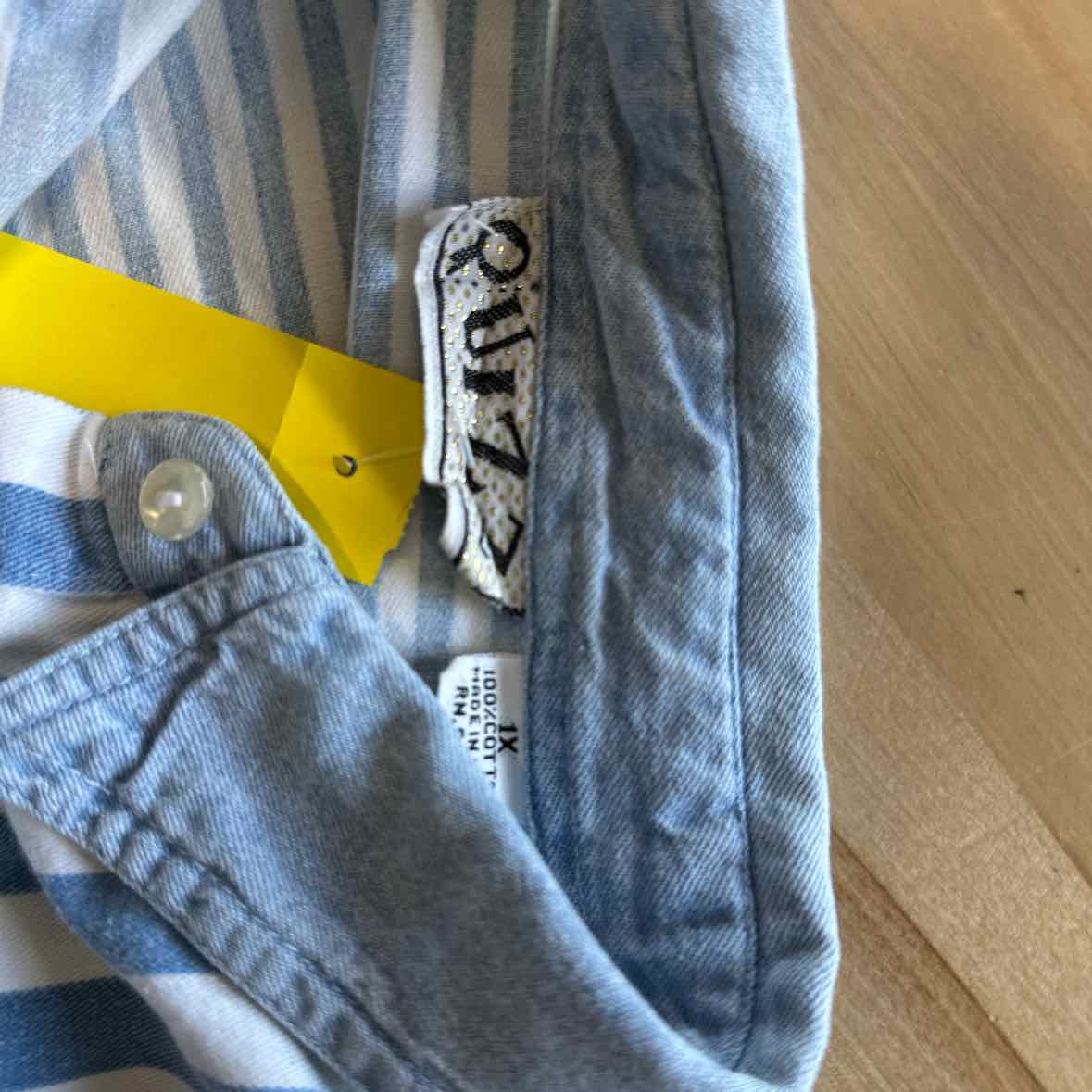 Quizz Size 1X Blue & White Button Down Shirt