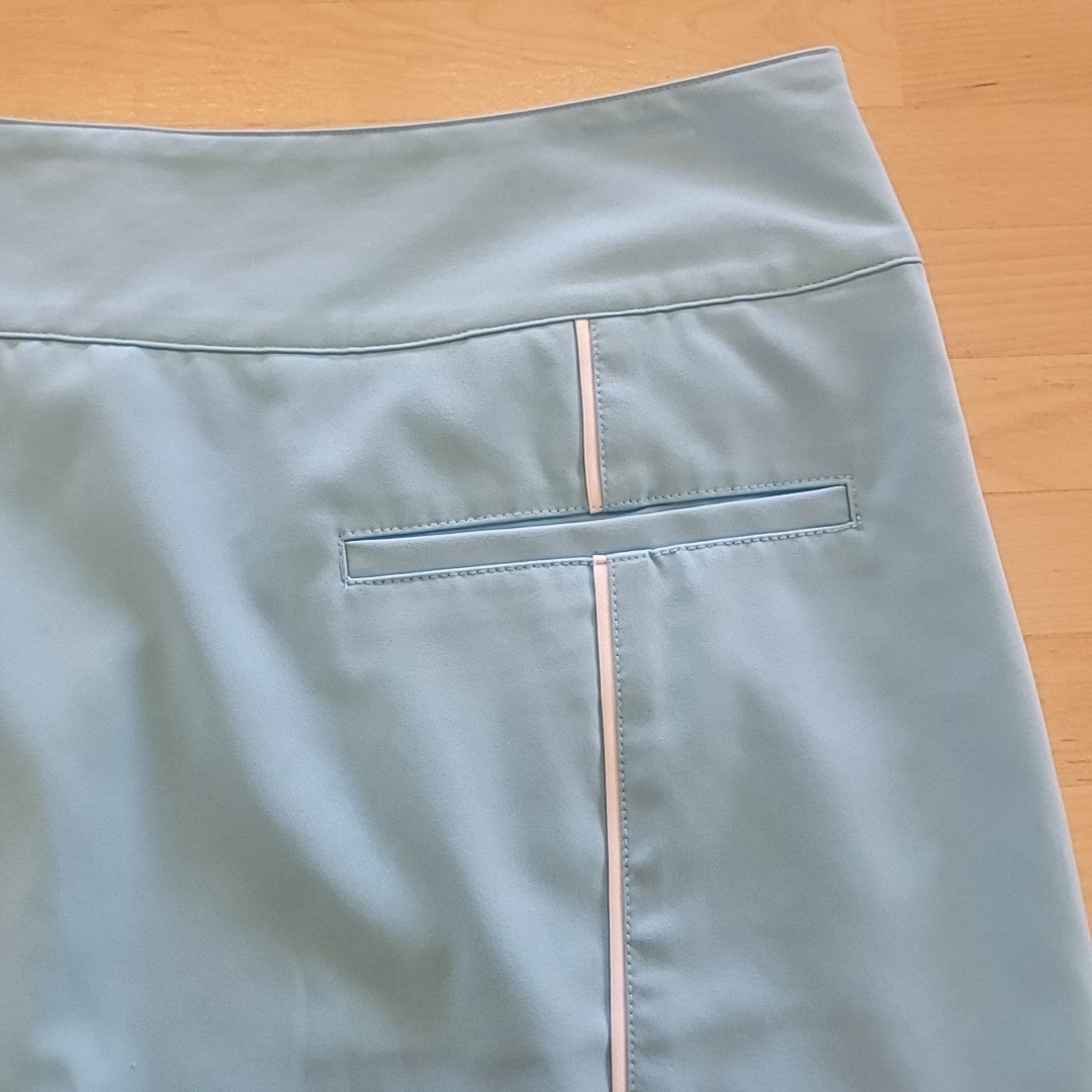 Lija Size 6 Blue Skorts