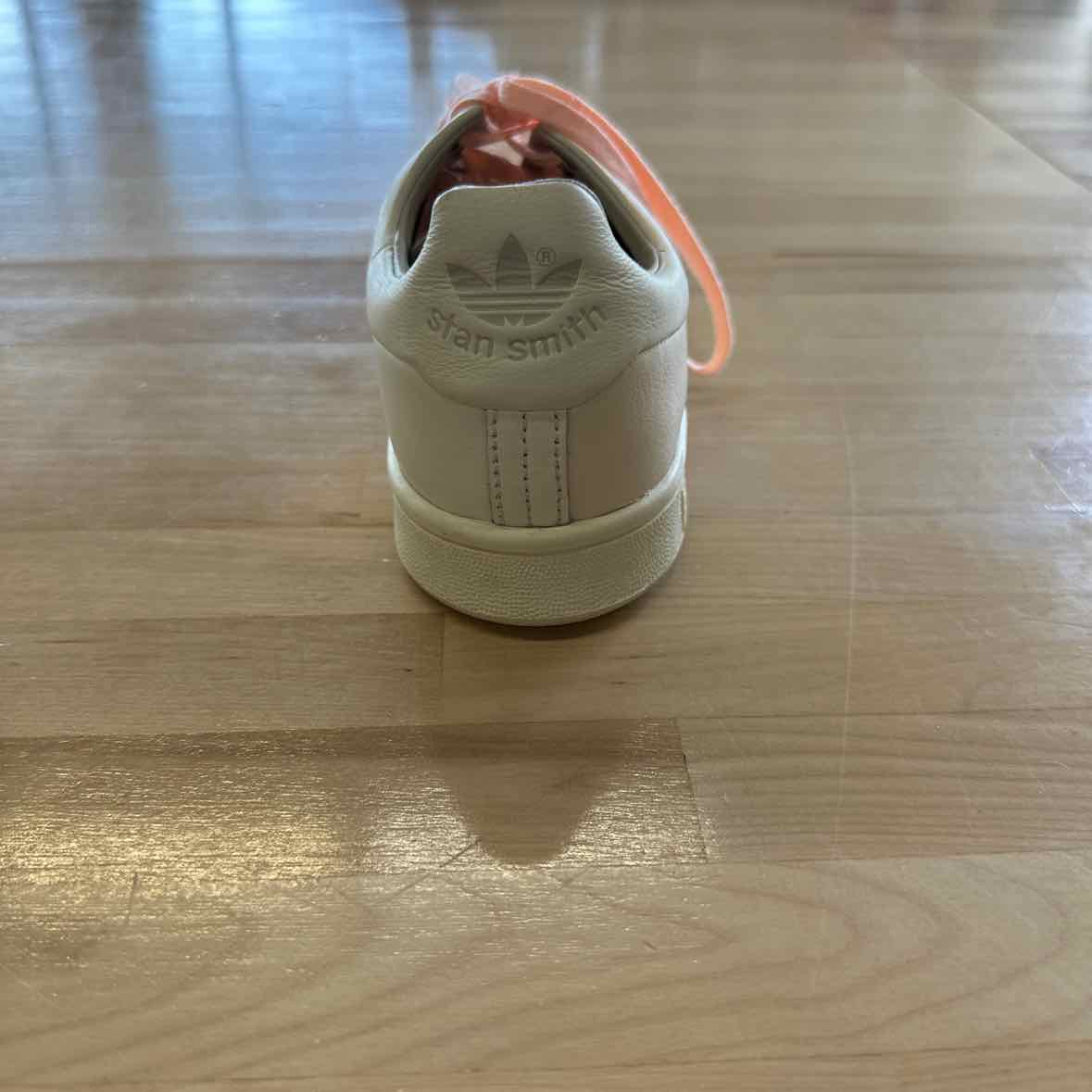 Adidas Shoe Size 7.5 White Sneakers