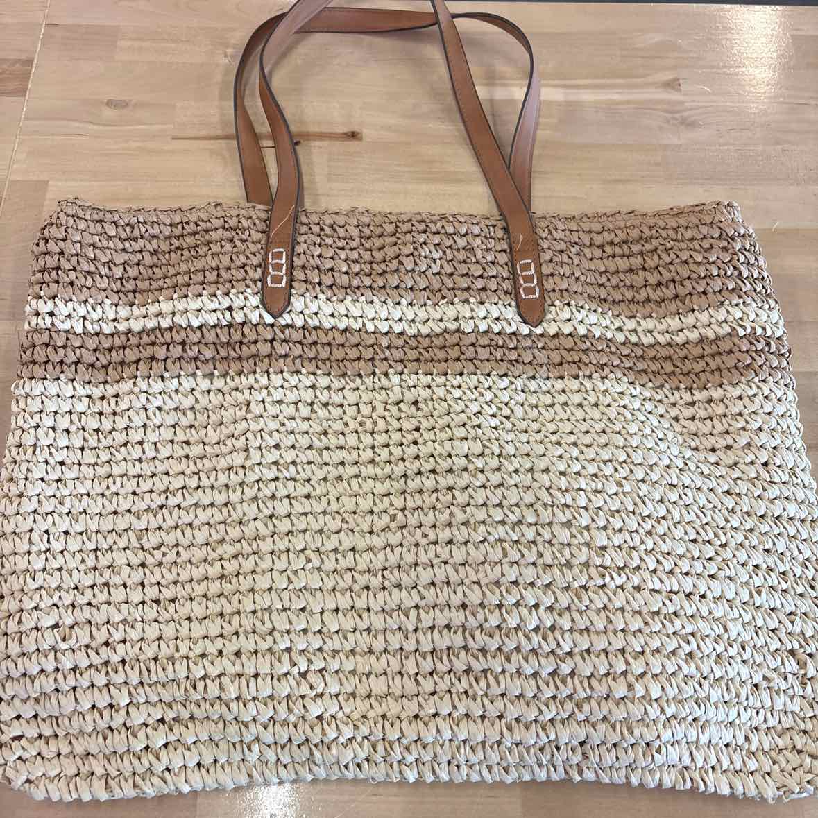 Style Co Extra-Large Shell Straw Tote Seashells