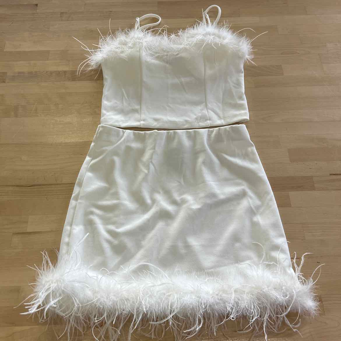 Thirty Thirty Size L White Preloved 2 pc Dress Set
