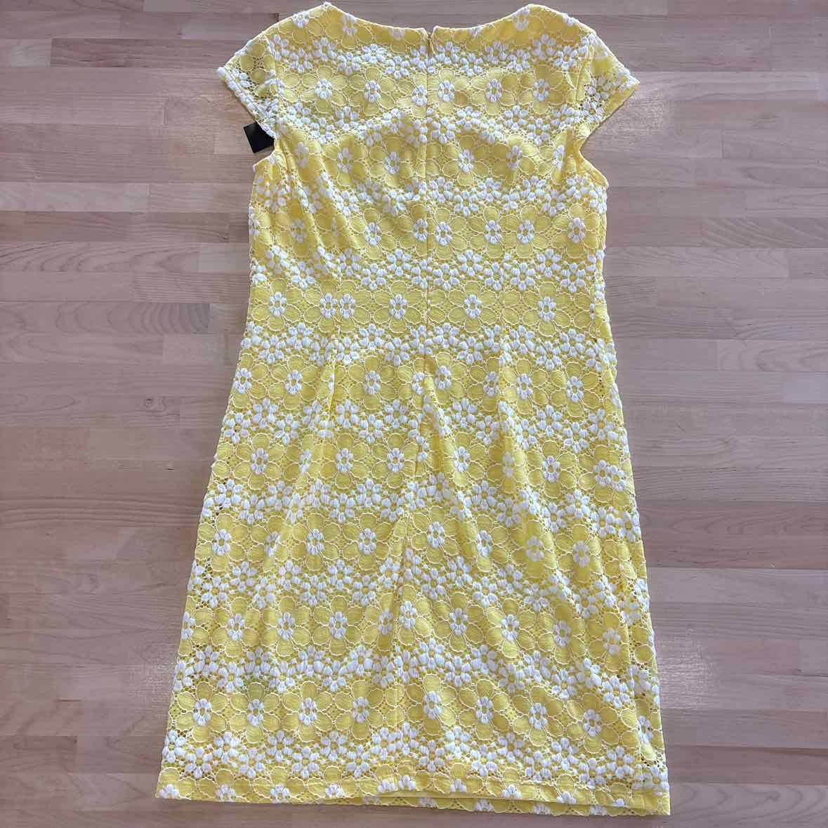 R&K Size 8 Yellow Dress