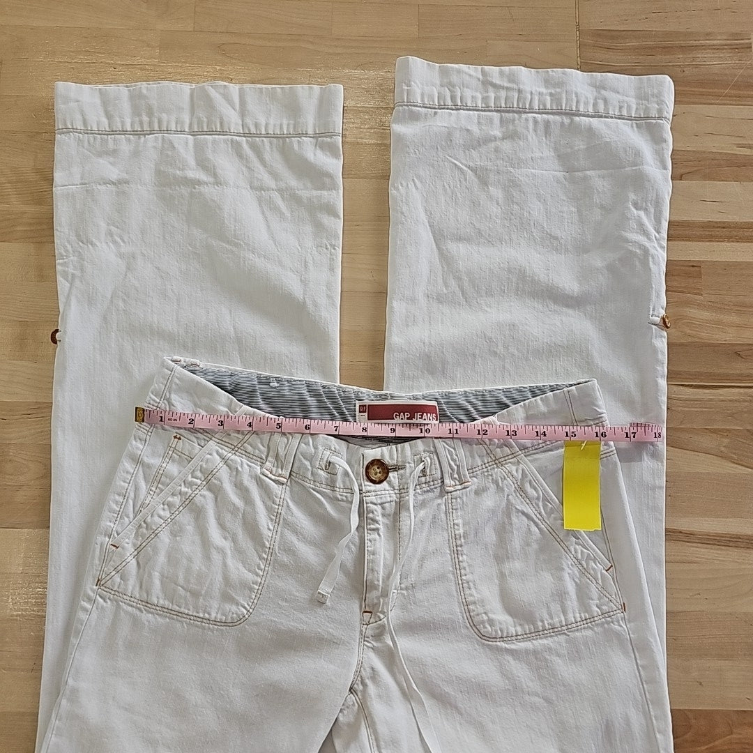 Gap Size 6 White Pants