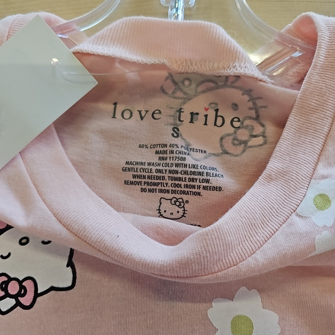 Love Tribe Juniors' Hello Kitty Crewneck T-Shirt - Peach Whip