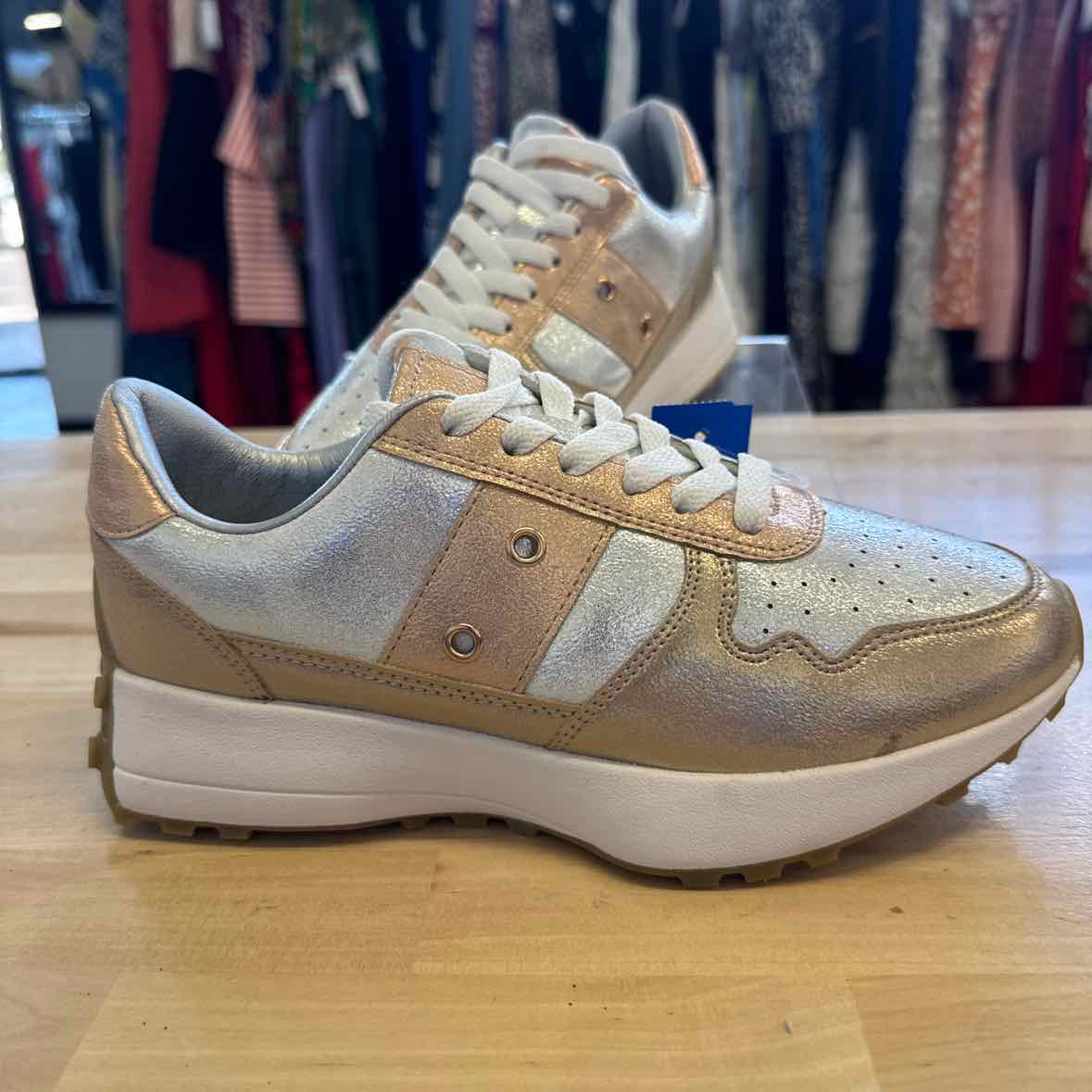 Diba London Shoe Size 6 Metalic Sneakers