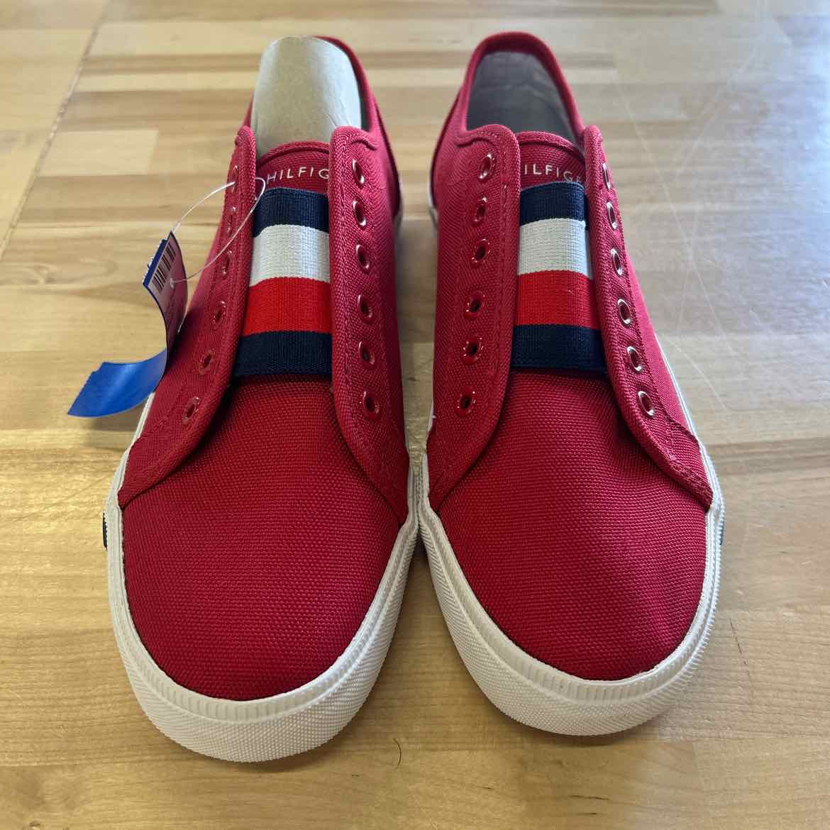 Tommy Hilfiger Size 8.5 Red Preloved Sneakers