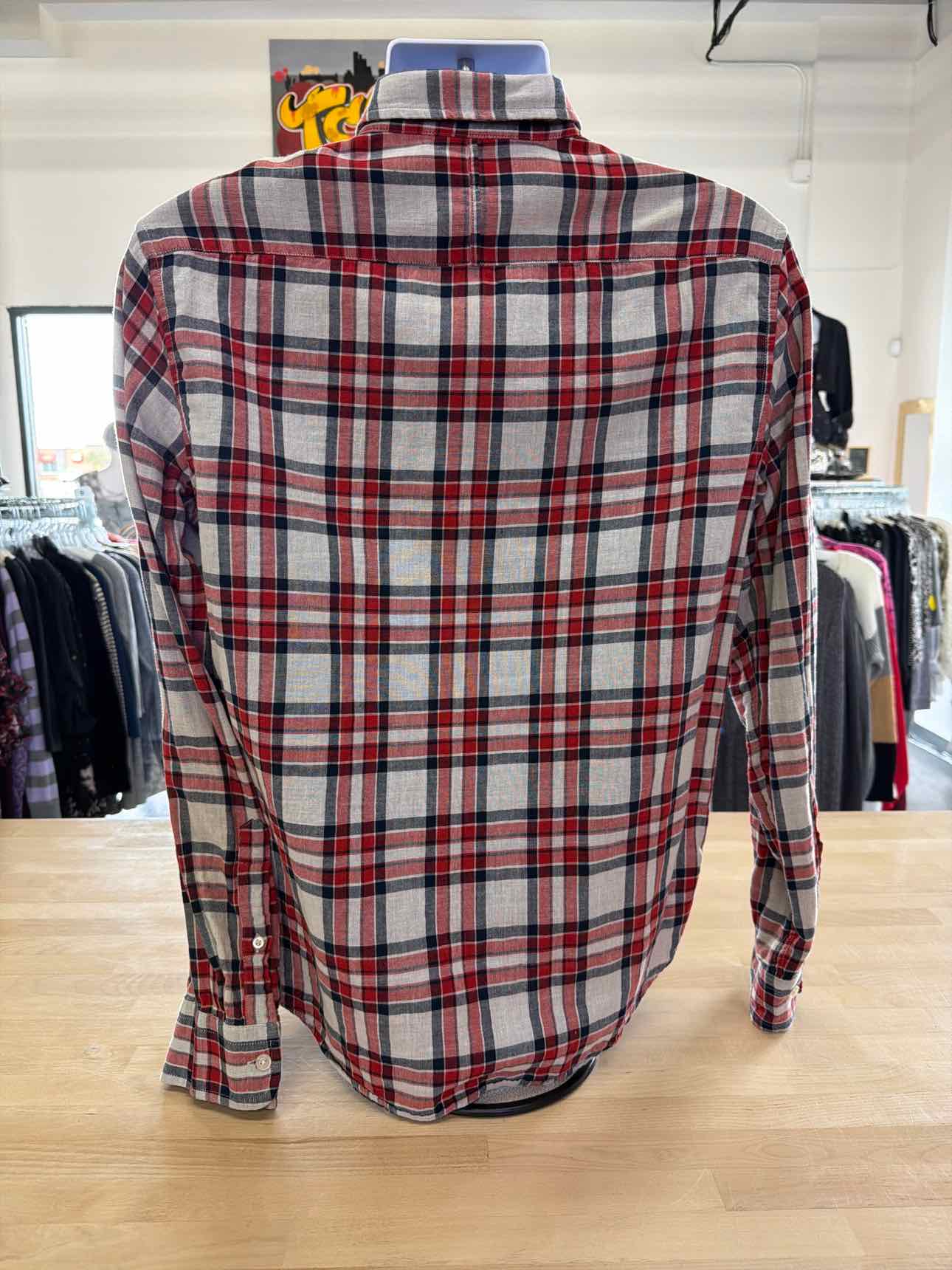 Banana Republic Size M Green MENS Button Down Shirt