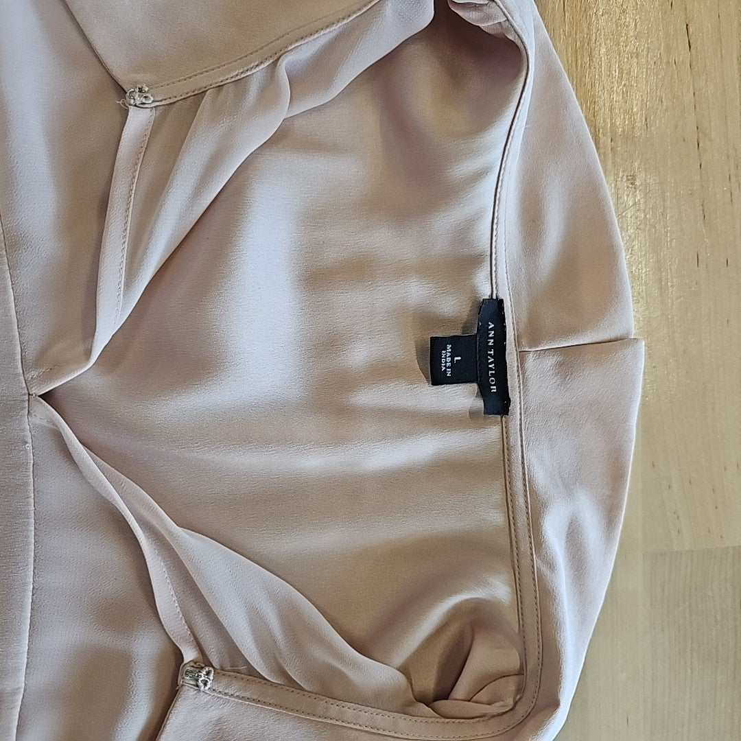 Ann Taylor Size L Beige Blouse