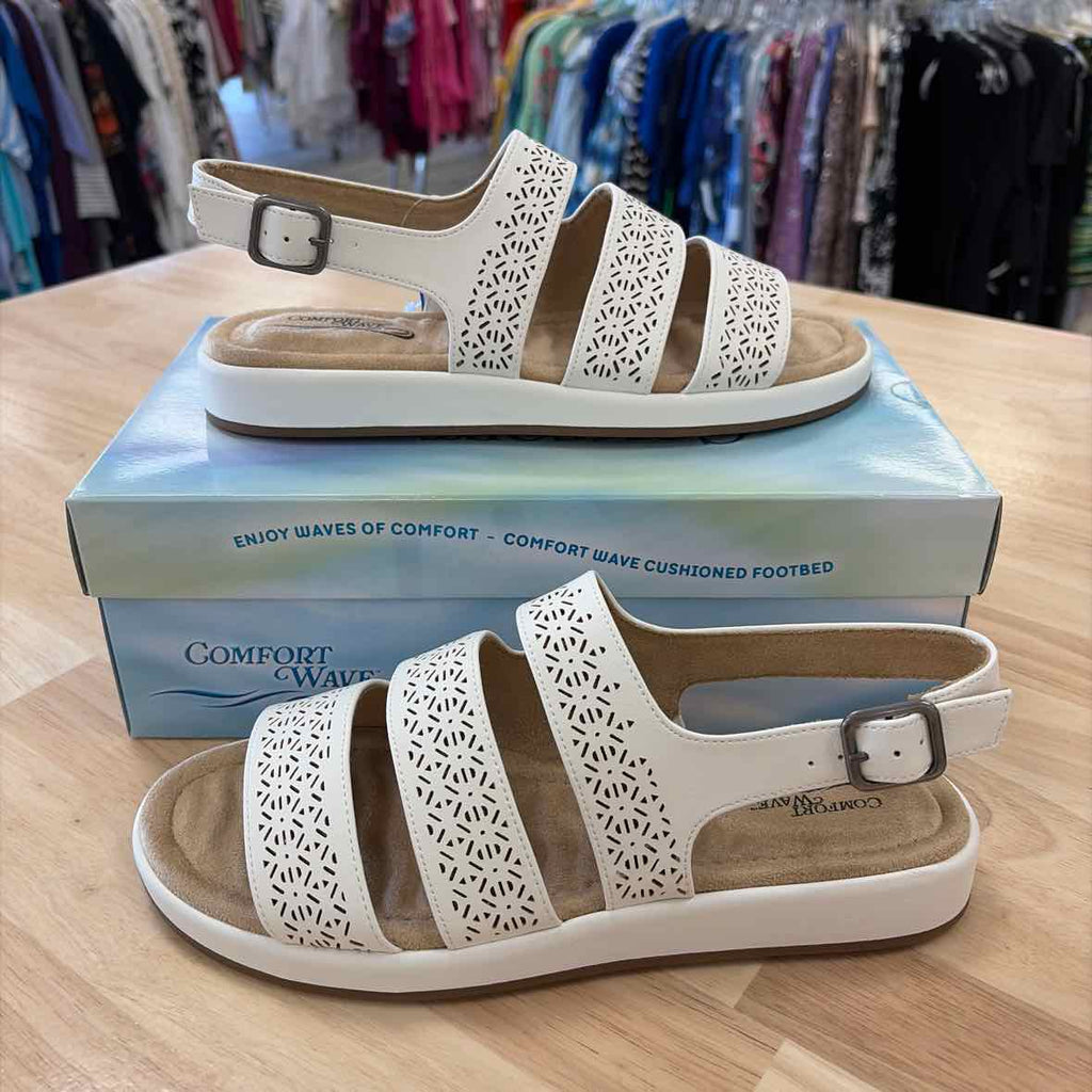 Easy Street Size 9 White New Sandals