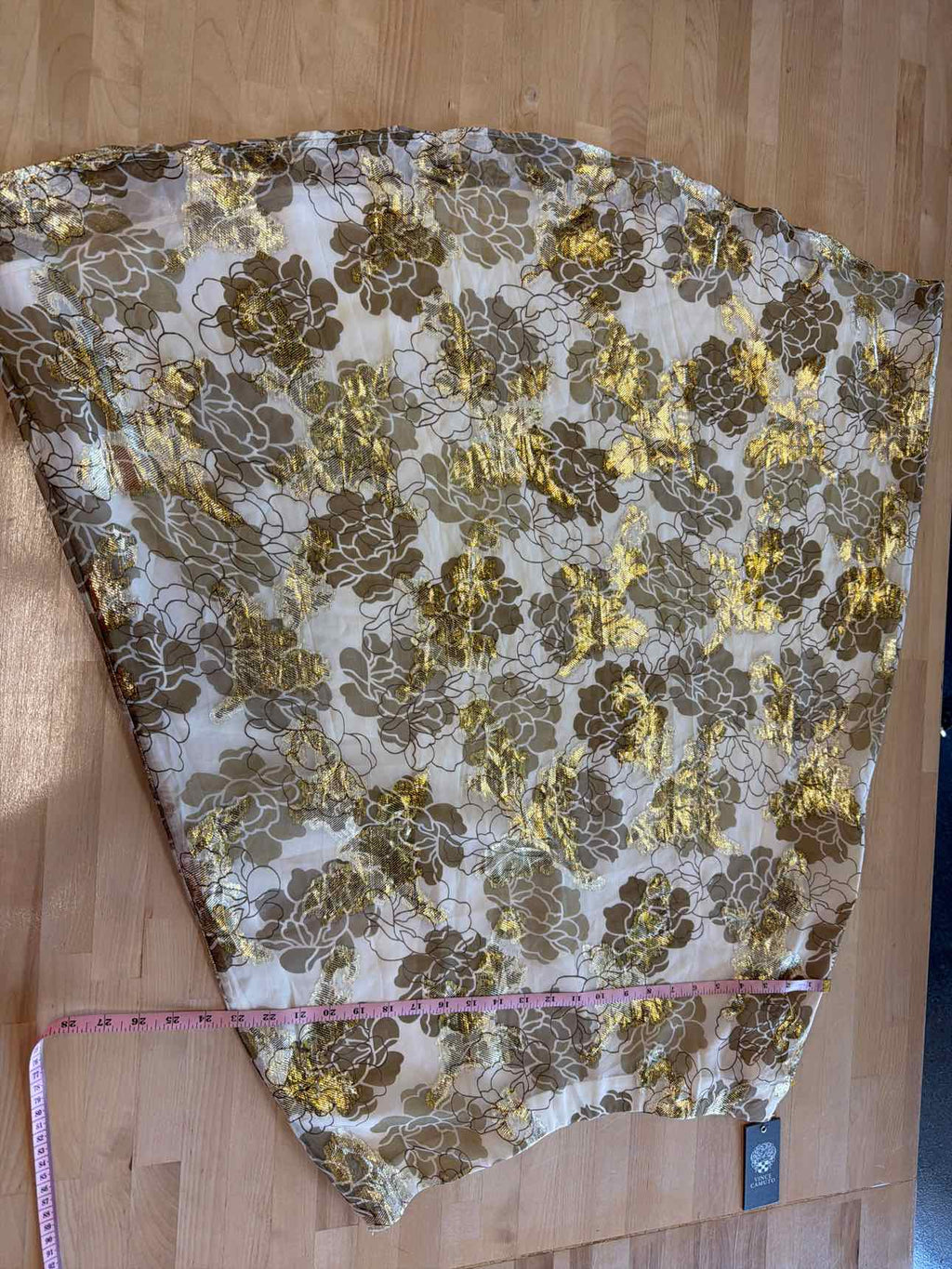 Vince Camuto Size XL White & Gold Skirt