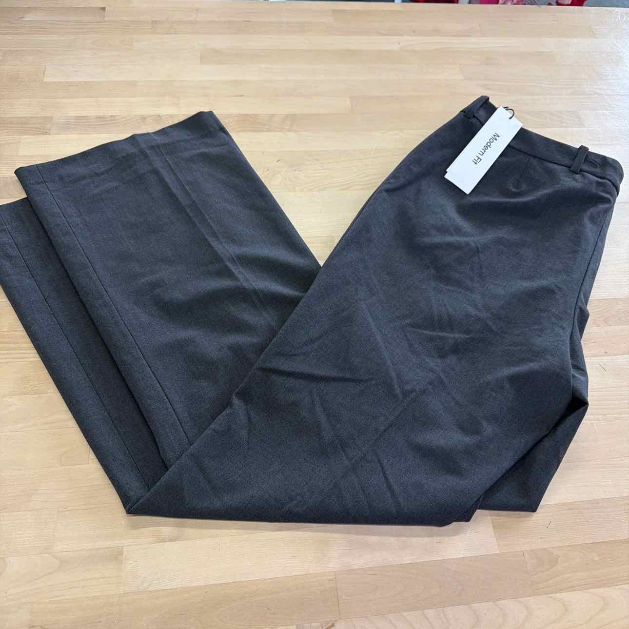 Calvin Klein Women's Modern Fit Trousers
