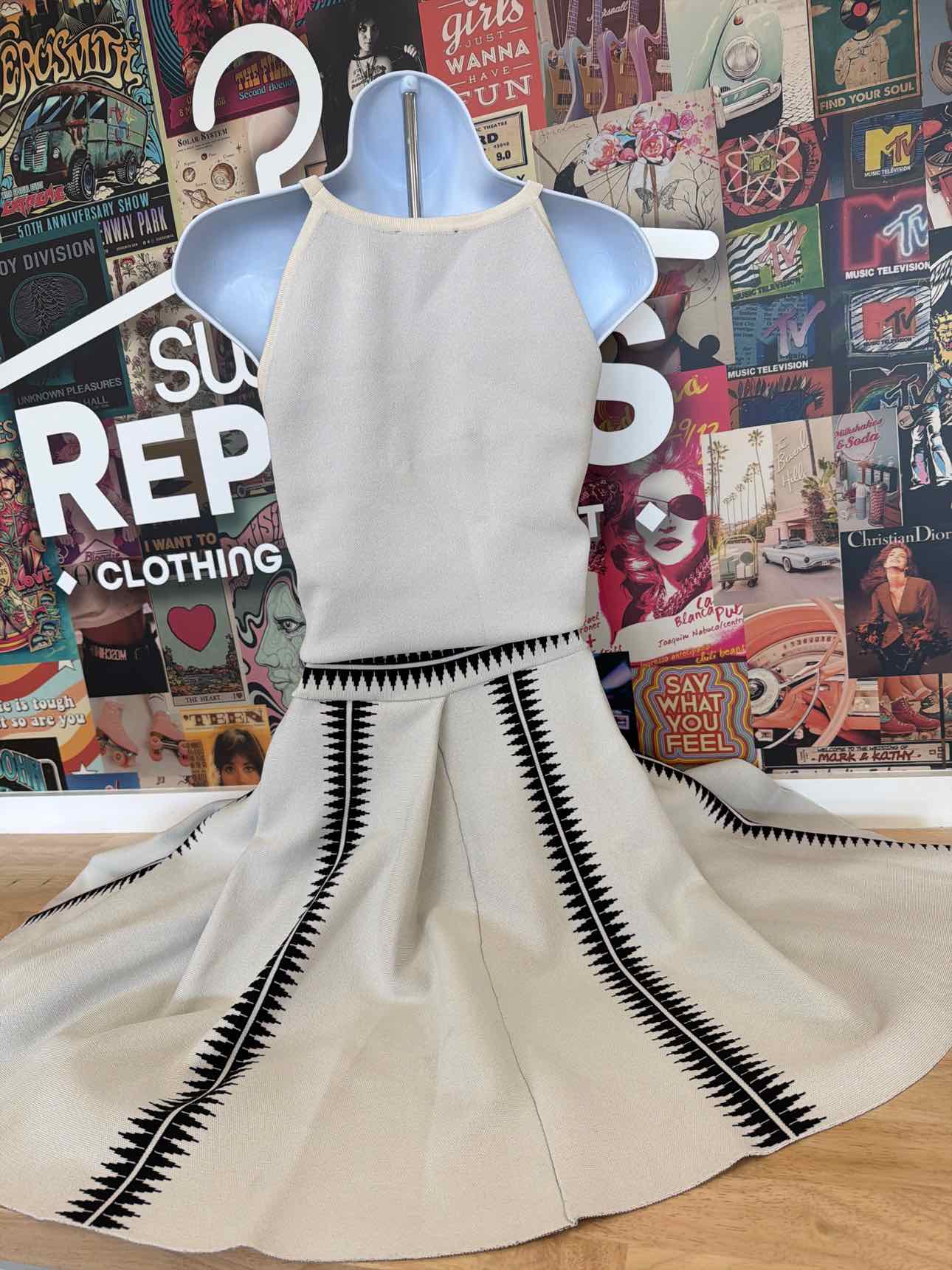 Express Size XL Off White New Twinsets
