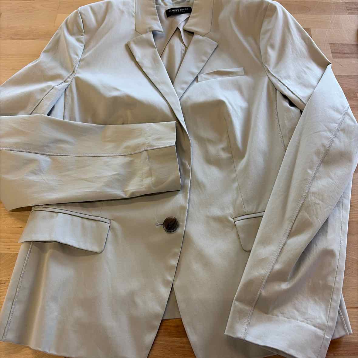 Blacky Dress Size 10 Gray Preloved Blazer