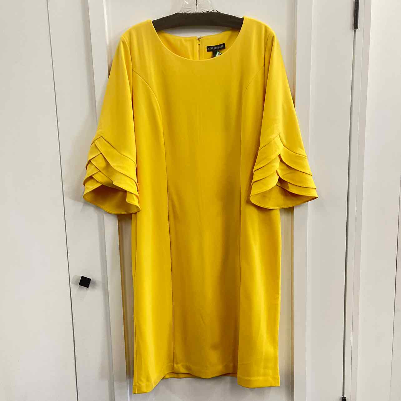 Nina Leonard Size L Yellow New Dress