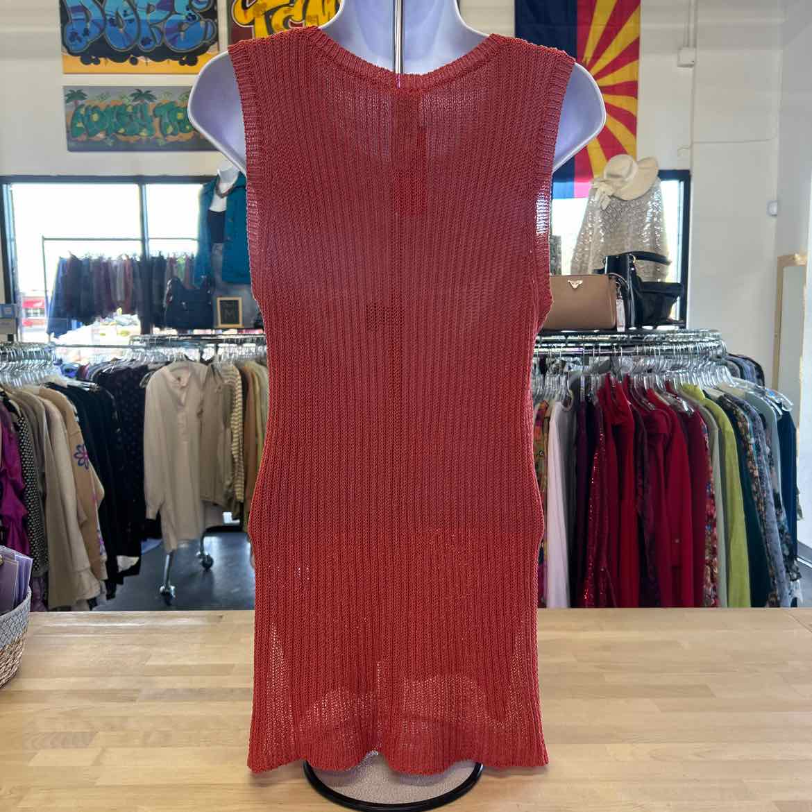 wynne layers Size M Coral Preloved Tank
