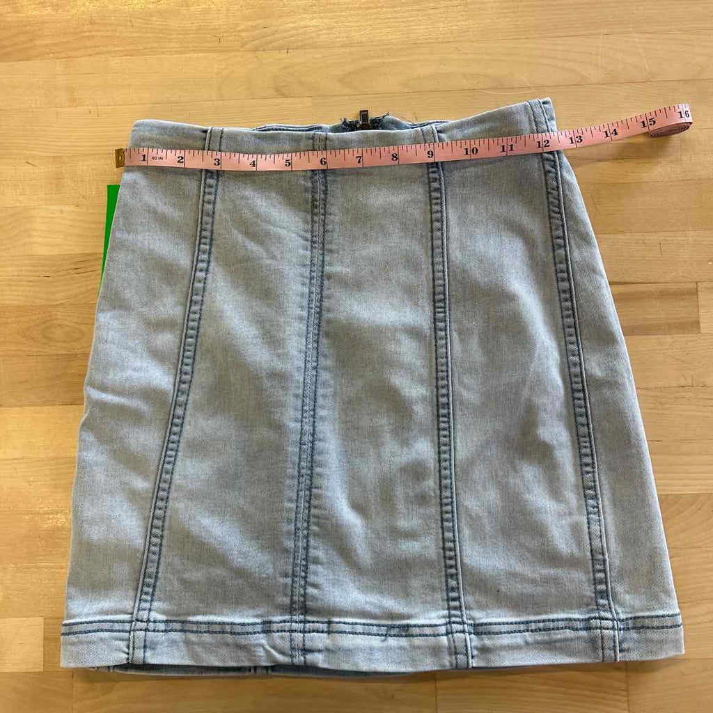 Free People Size 2 Blue Denim Preloved Skirt