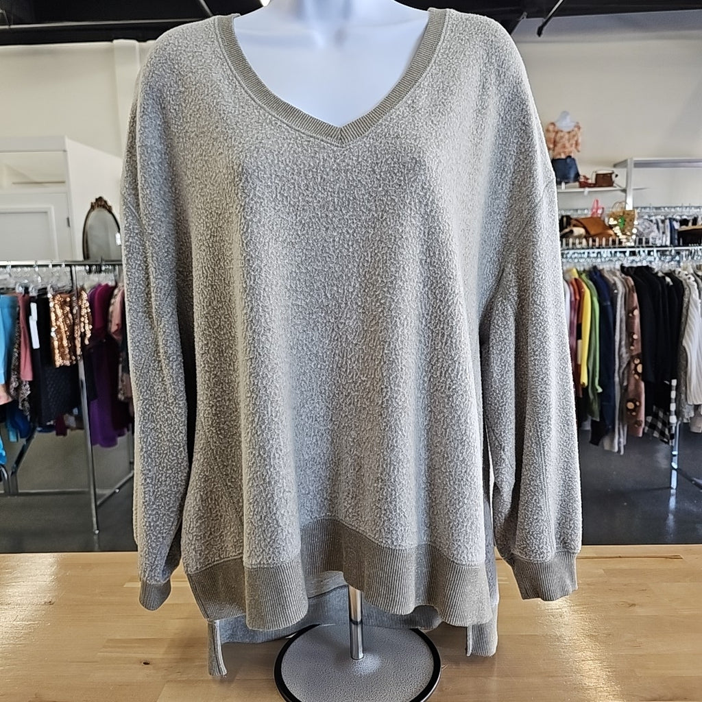 White Crow Size S Green Sweater