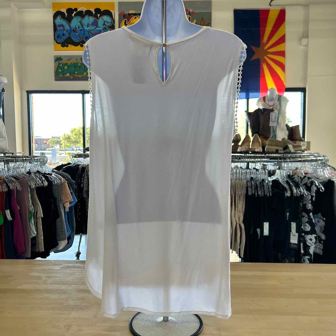 Liz Claiborne Size XL White Preloved Tank