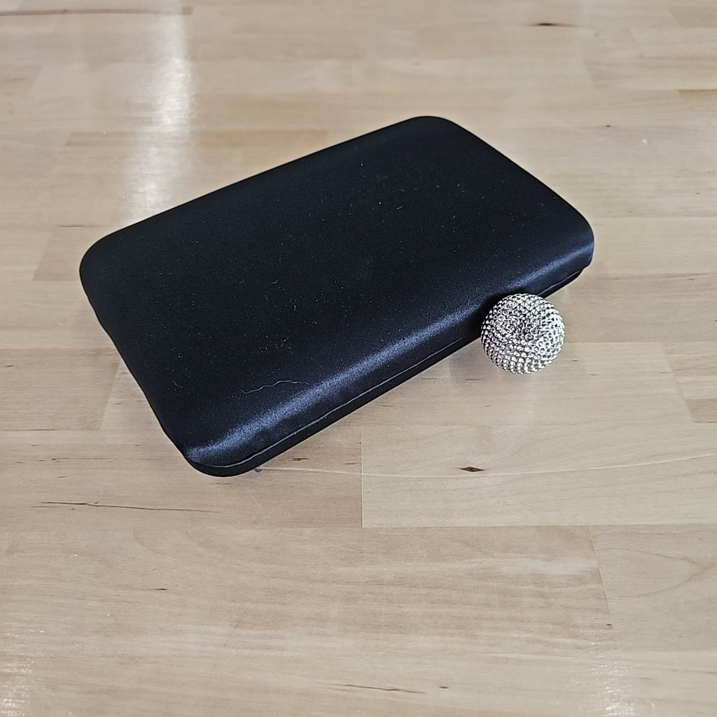 NinaSatin Minaudiere Crystal Clasp Clutch - Black NEW