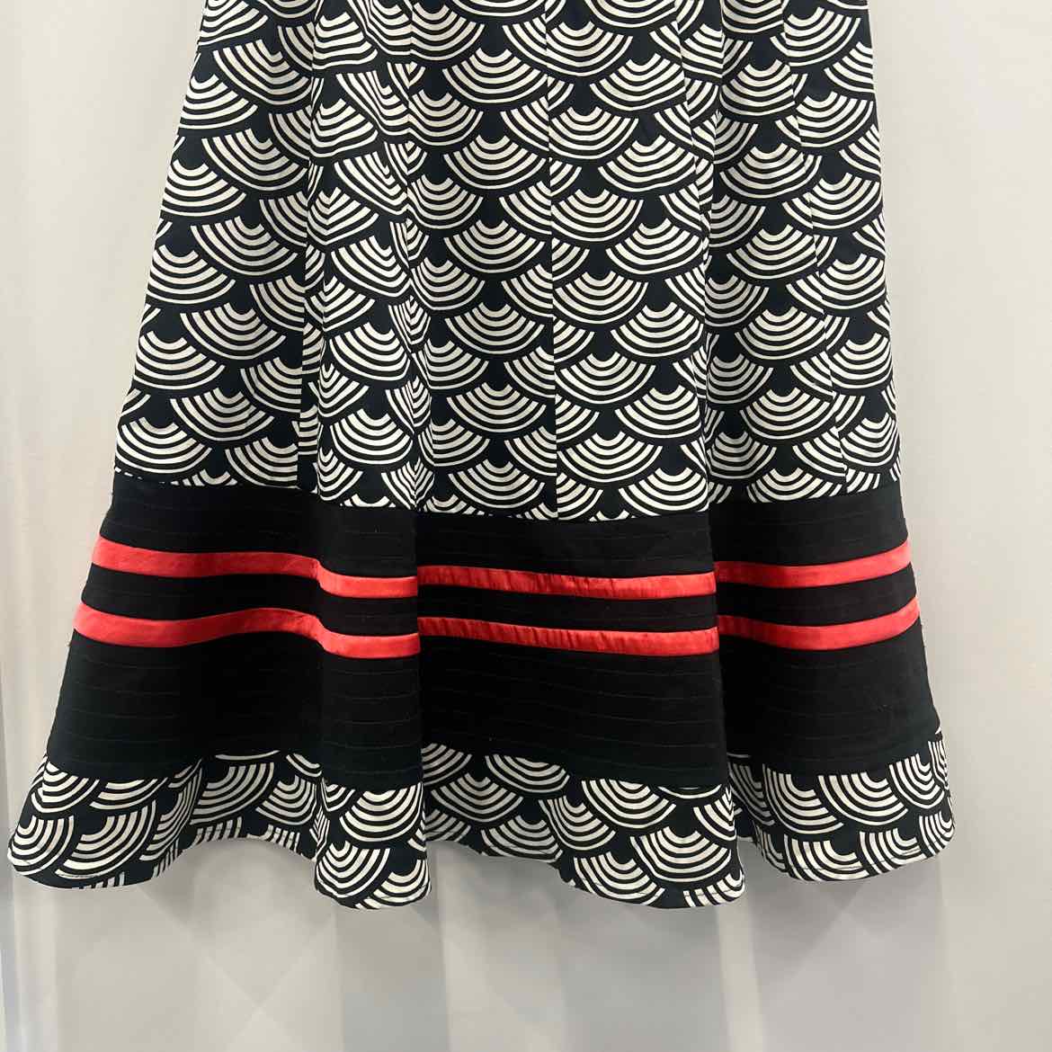Nine West Size 2 Black/White Preloved Dress