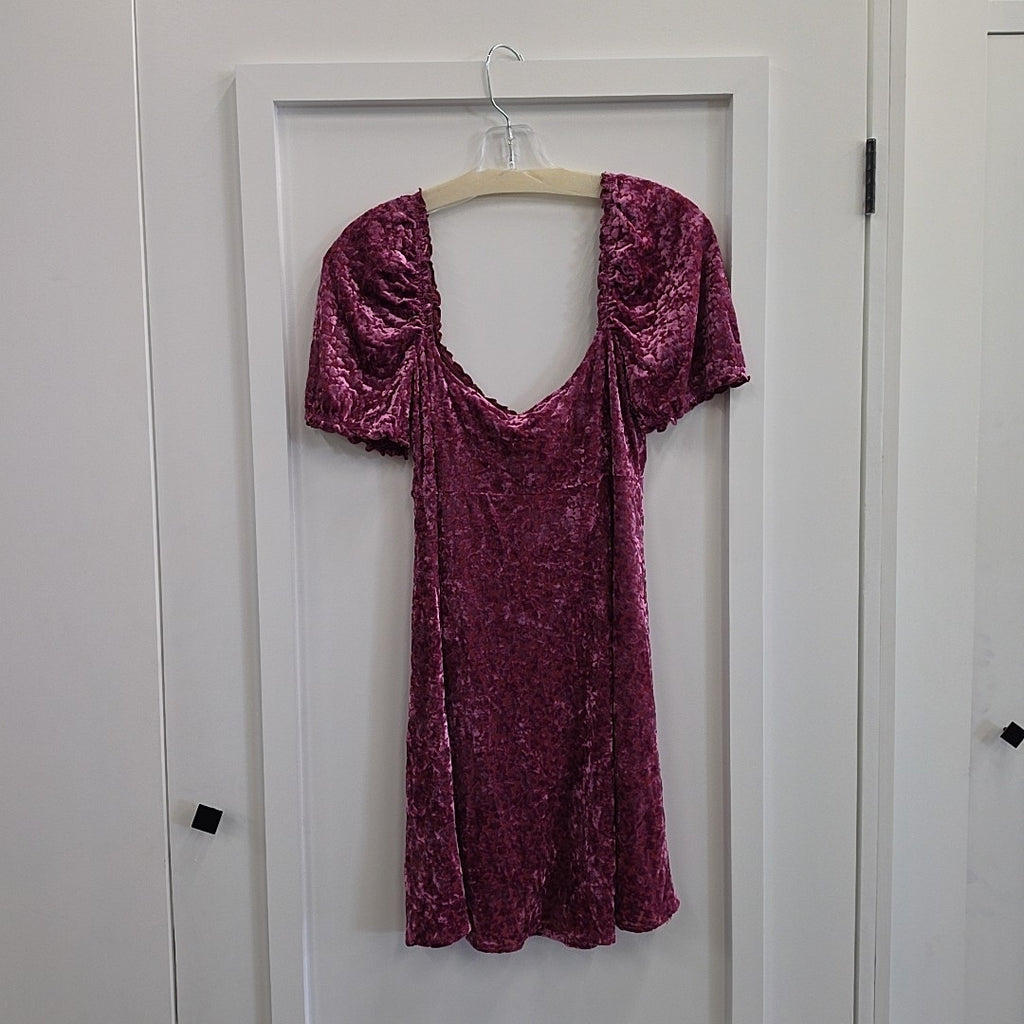 Urban Outfitter Size L Pink Velvet Preloved Dress