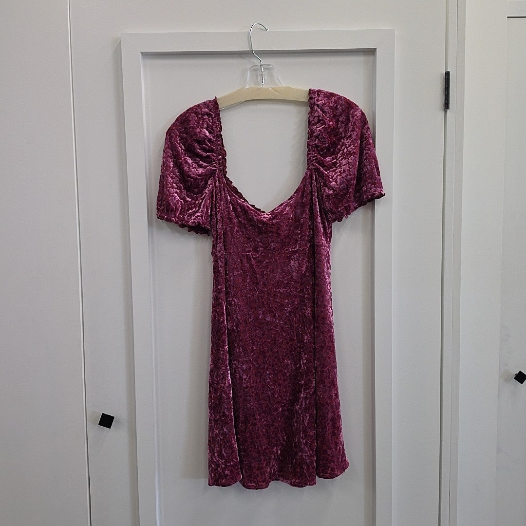 Urban Outfitter Size L Pink Velvet Preloved Dress