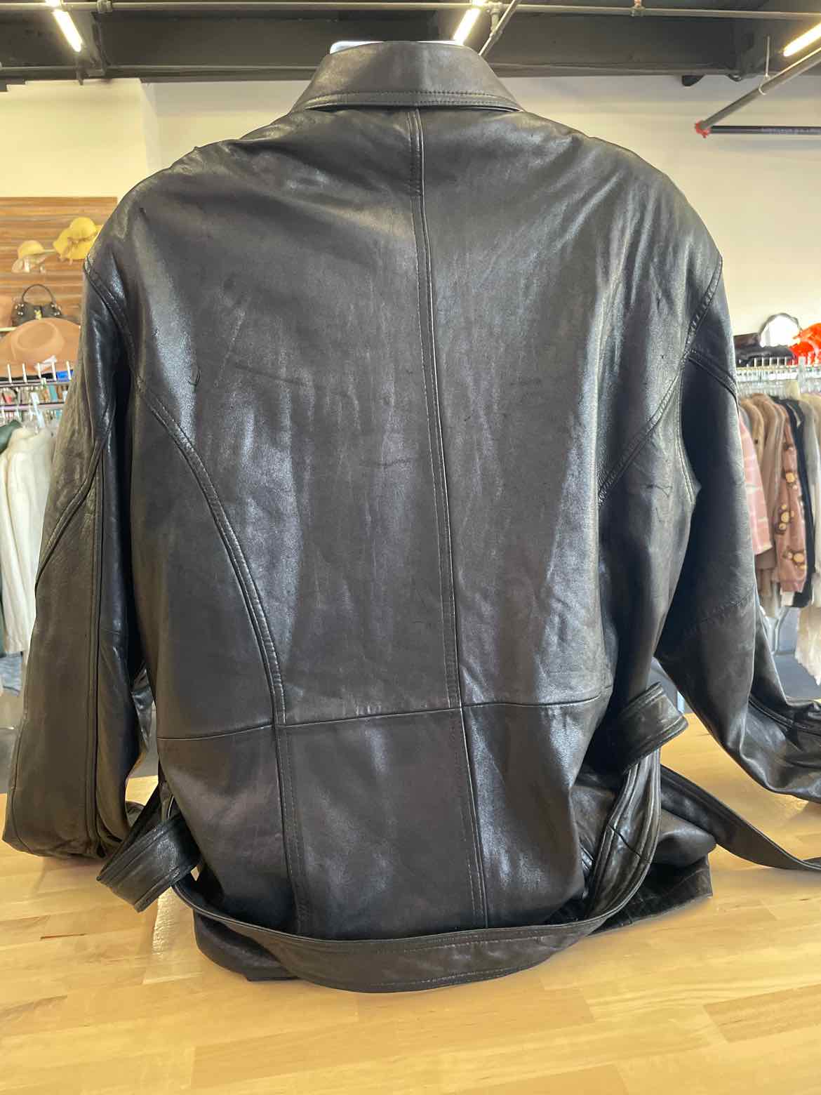James & John Size XL Black MENS Jacket