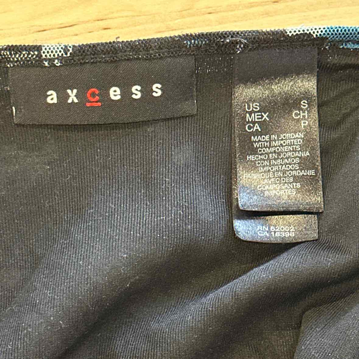 Axcess Size S Black Long Sleeve