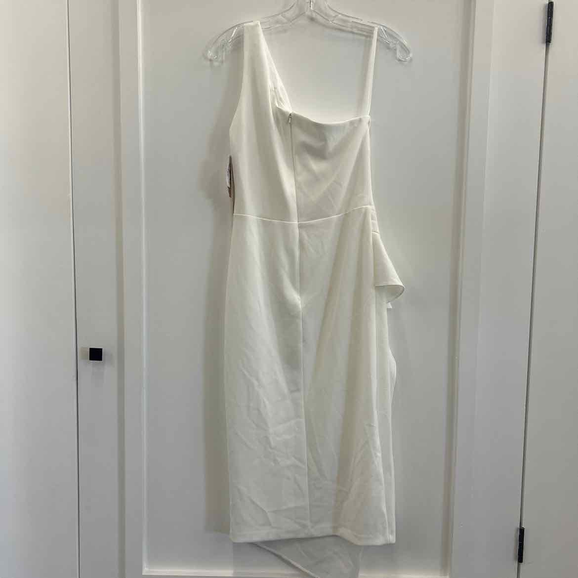 Aqua Formal Size 6 White Scuba MIDI Sheath Dress