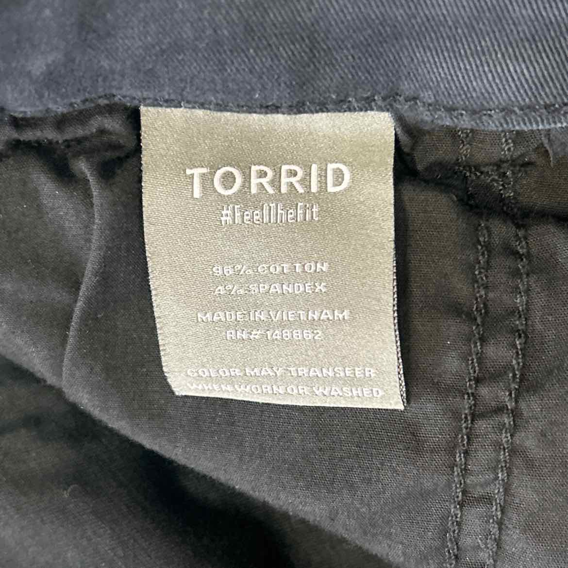 Torrid Size 1X Black Preloved Pants