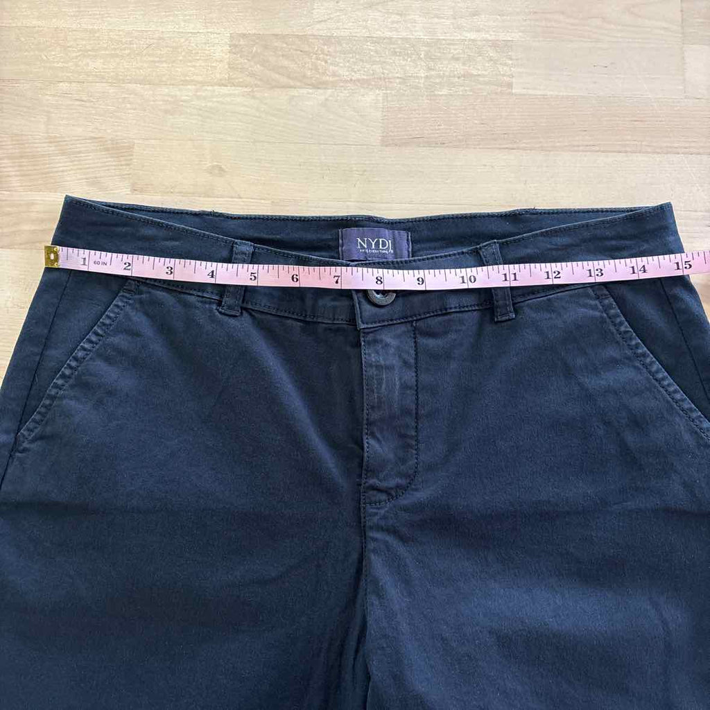 NYDJ Women Size 4P Black Preloved Shorts