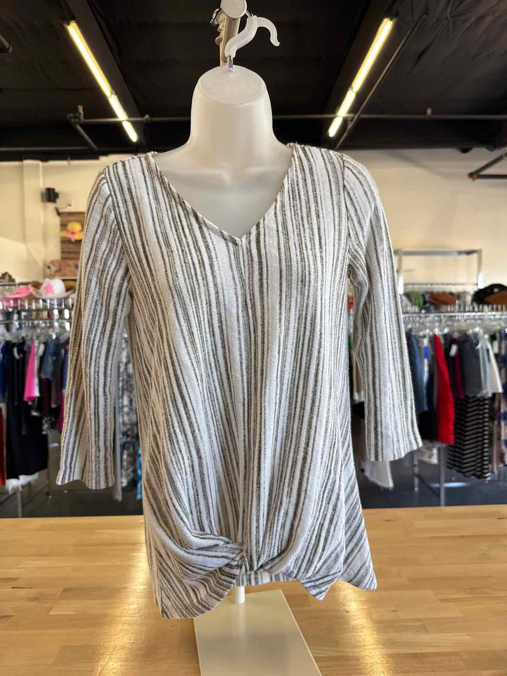 Verve ami Size S Brown & White Longsleeve