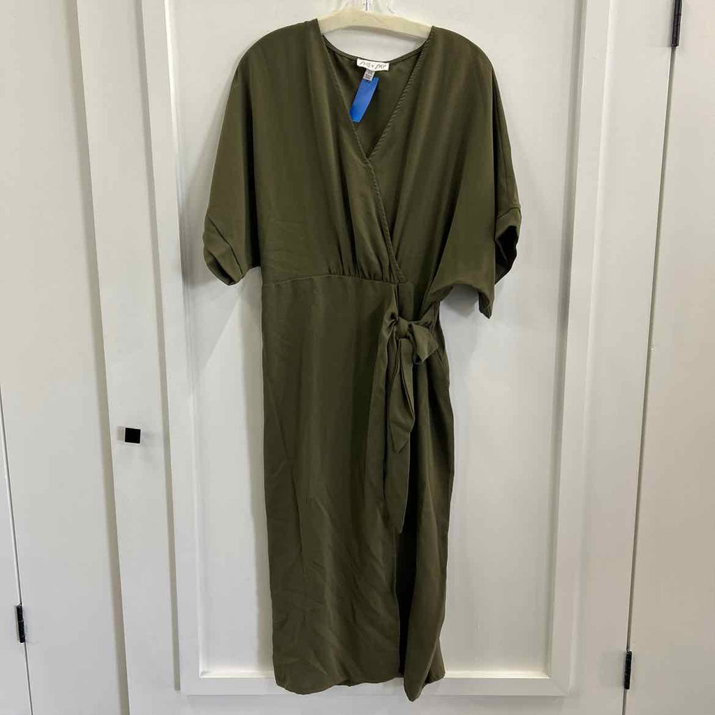 She+Sky Size 1X Green Preloved Dress