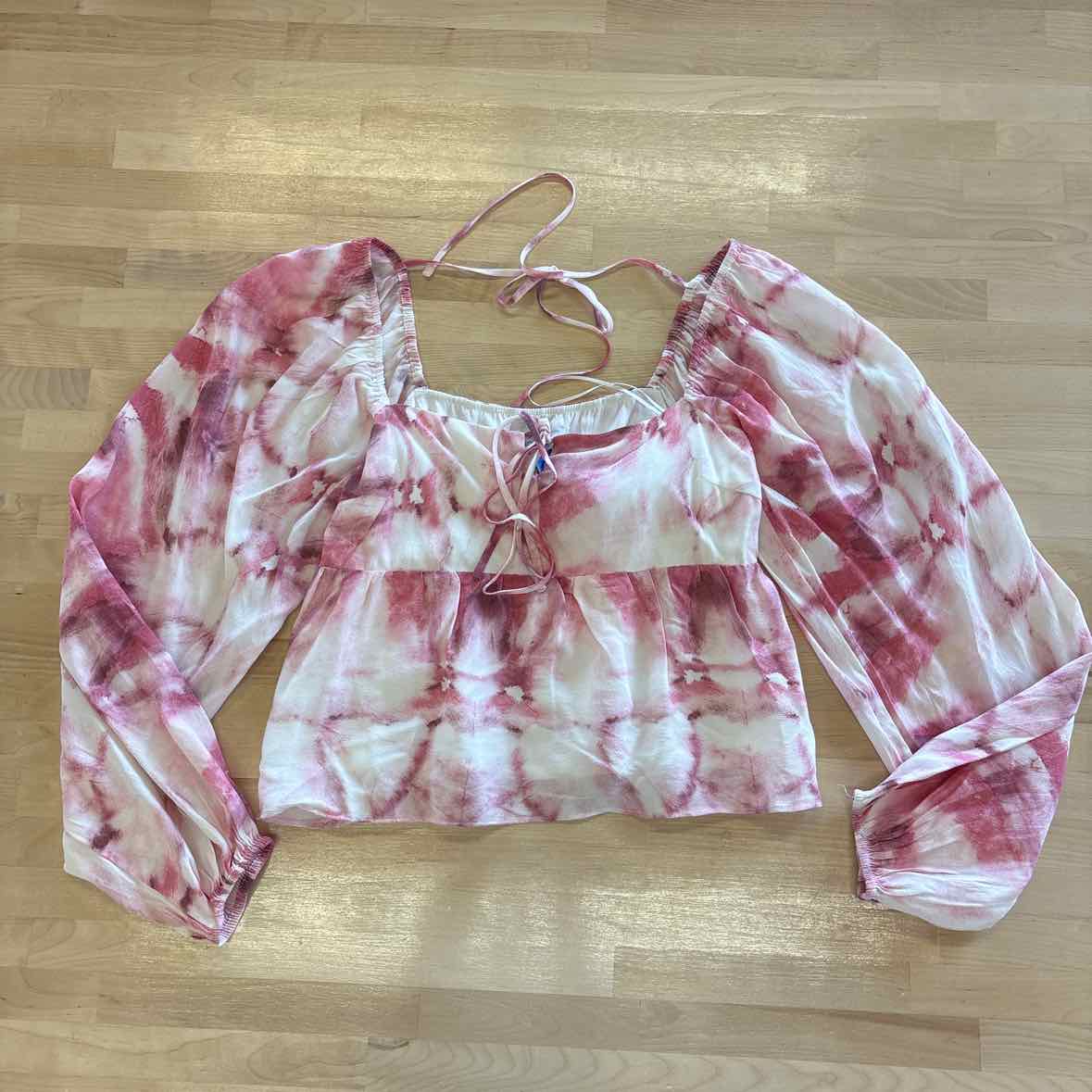 Lucy Paris Size XS Pink Print Tie-Dye Bishop Sleeve Cropped  Blouse NWT