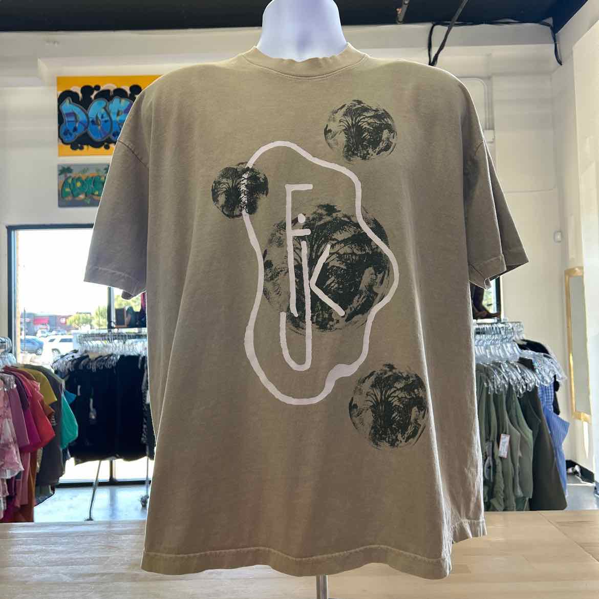 Size XL Tan Preloved MENS T-shirt