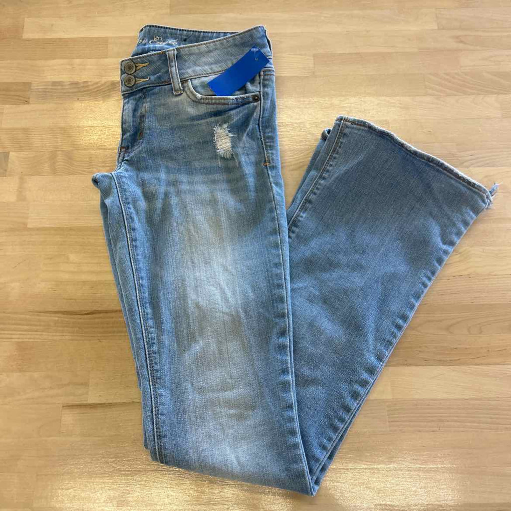 American Eagle Size 2 Blue Jeans