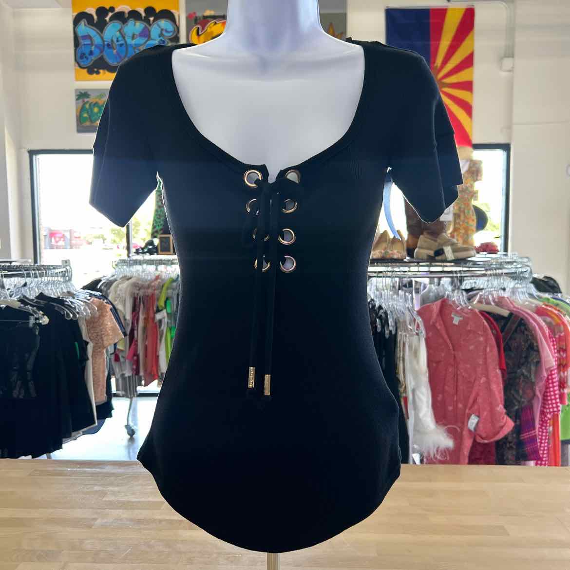 Bebe Size XS Black Preloved Blouse SS