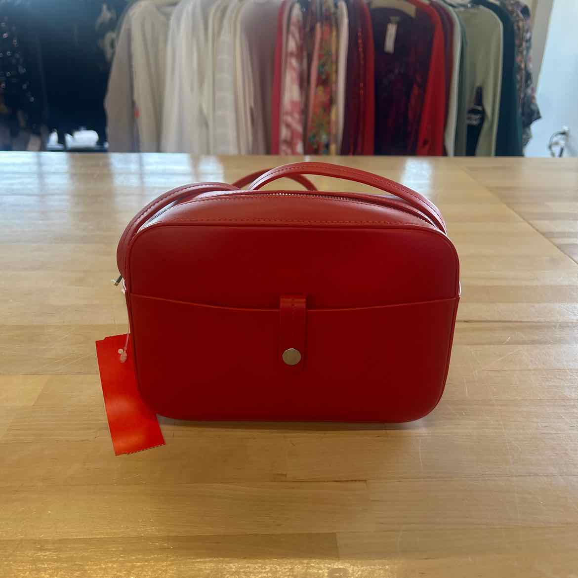 IL Bisonte Red Crossbody