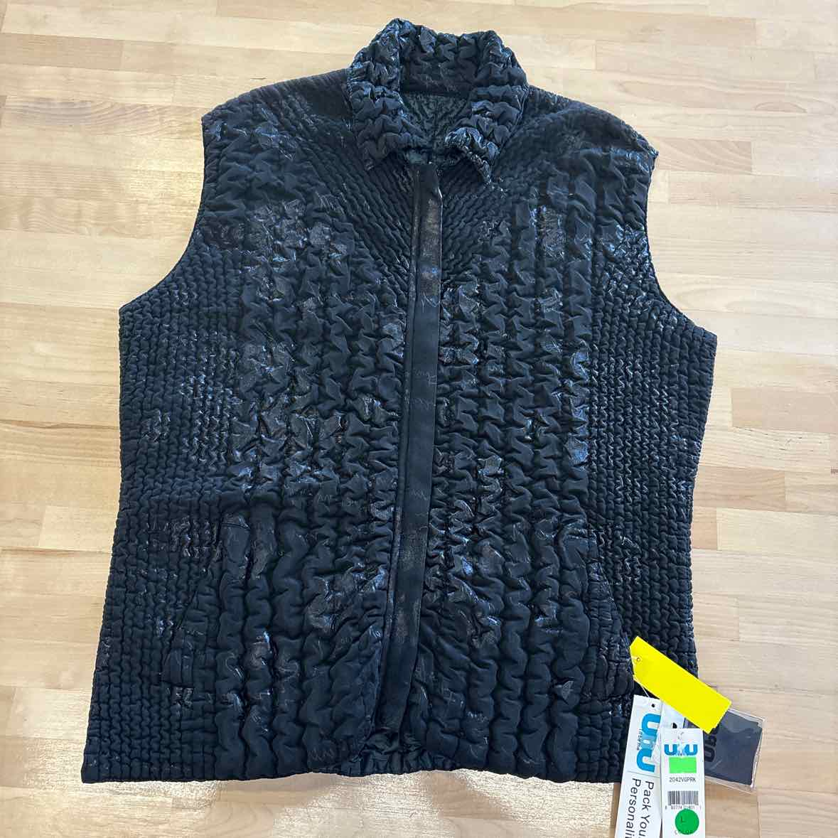 UBU Size L Black Vest