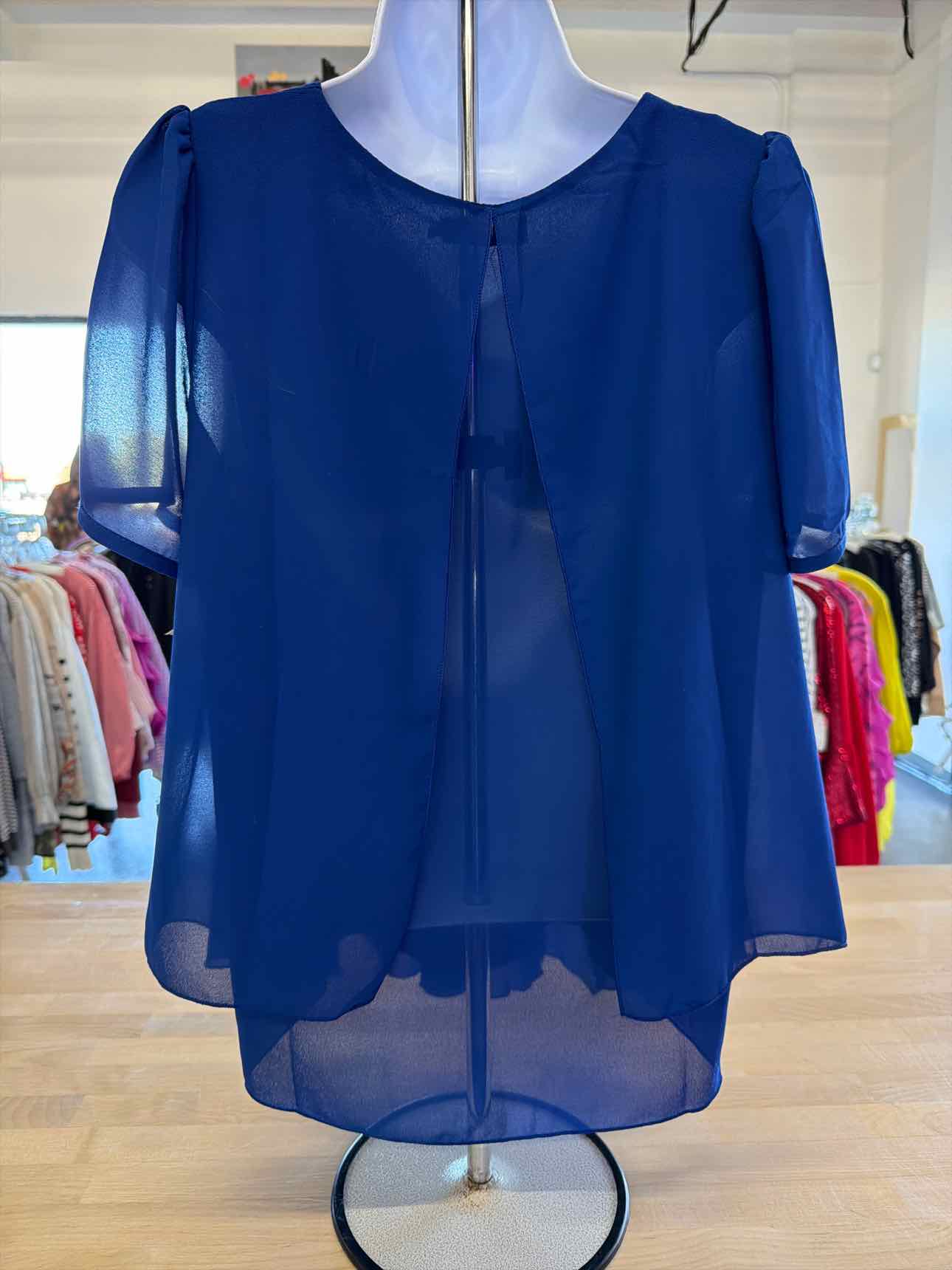 Nin Nin Jia Size L Blue Blouse
