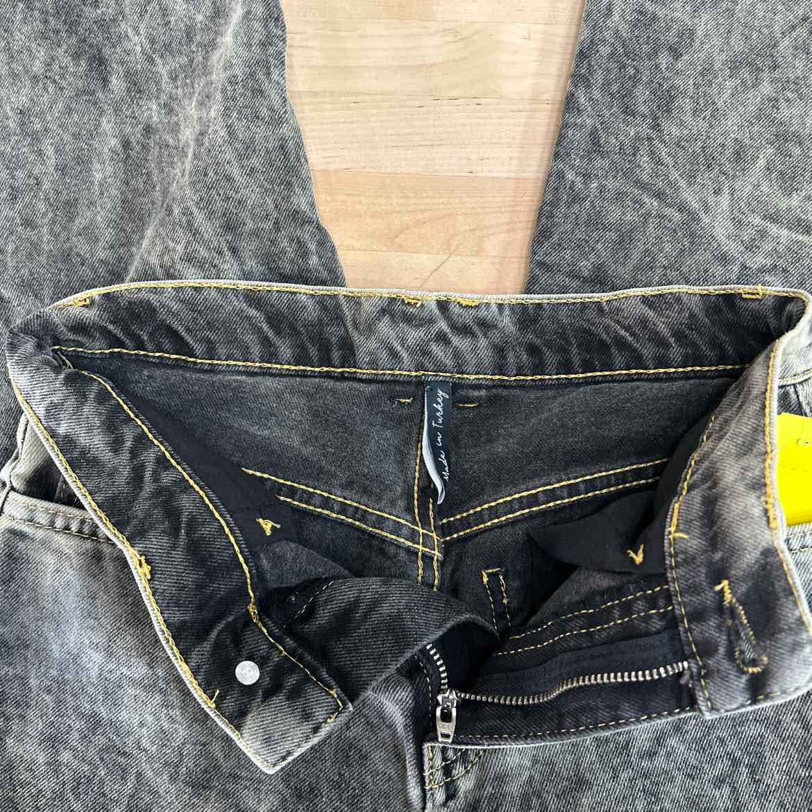 Size 0 Green Preloved Jeans