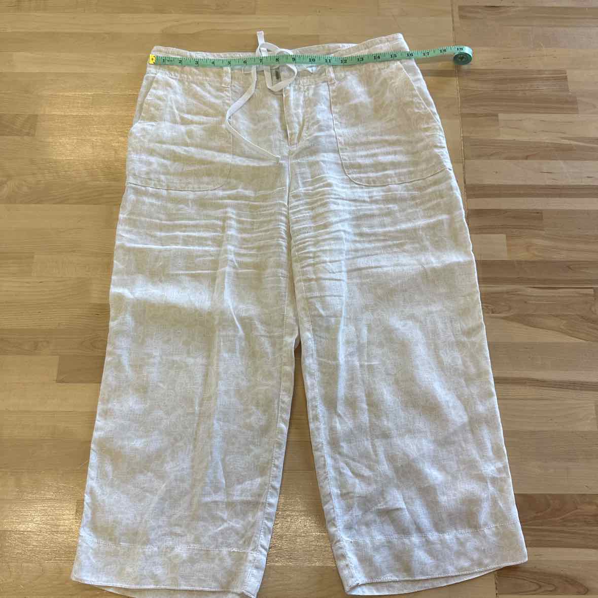 Liz Claiborne Size 8P White 2 pc sets