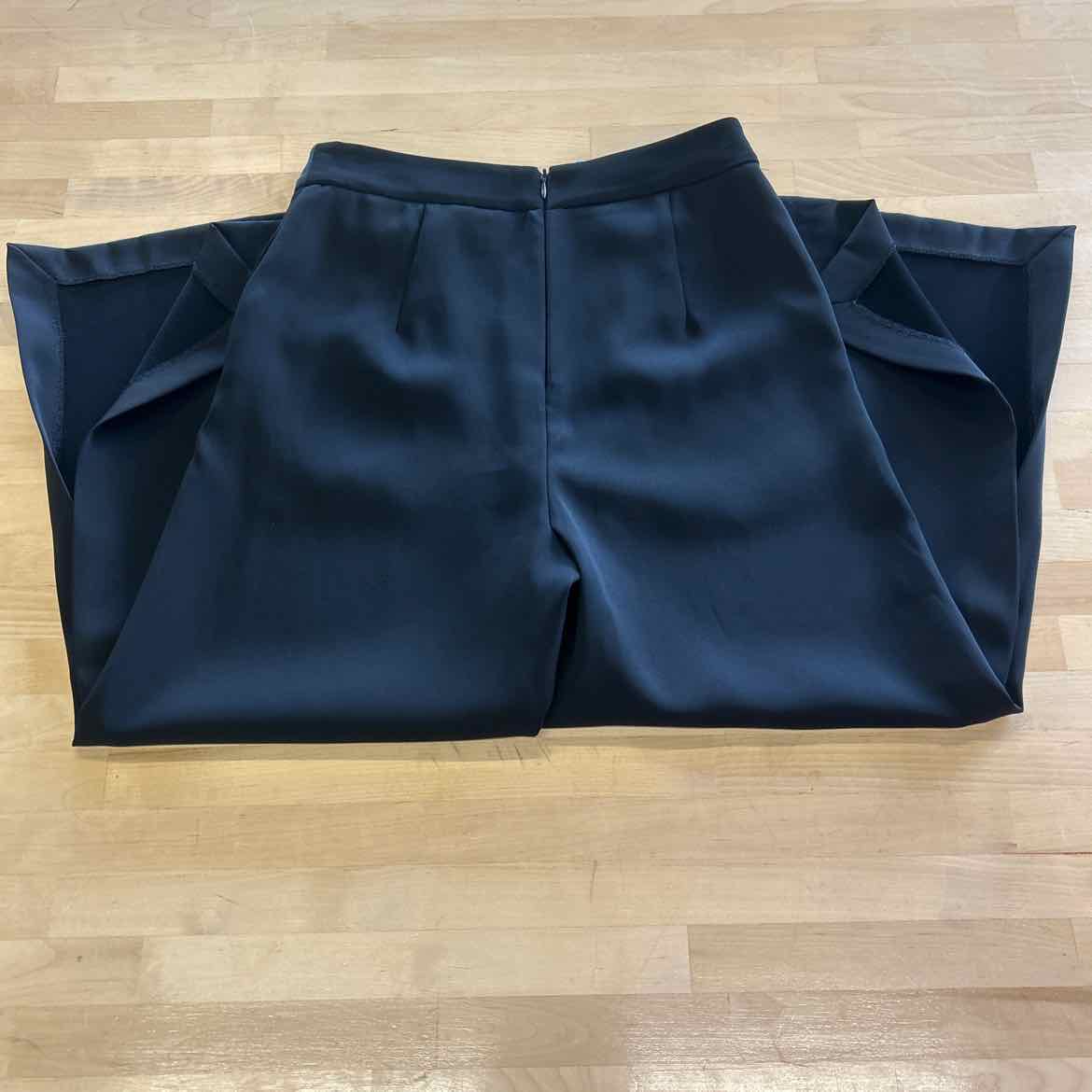 Antonio Melani Size 2 Black Preloved Pants